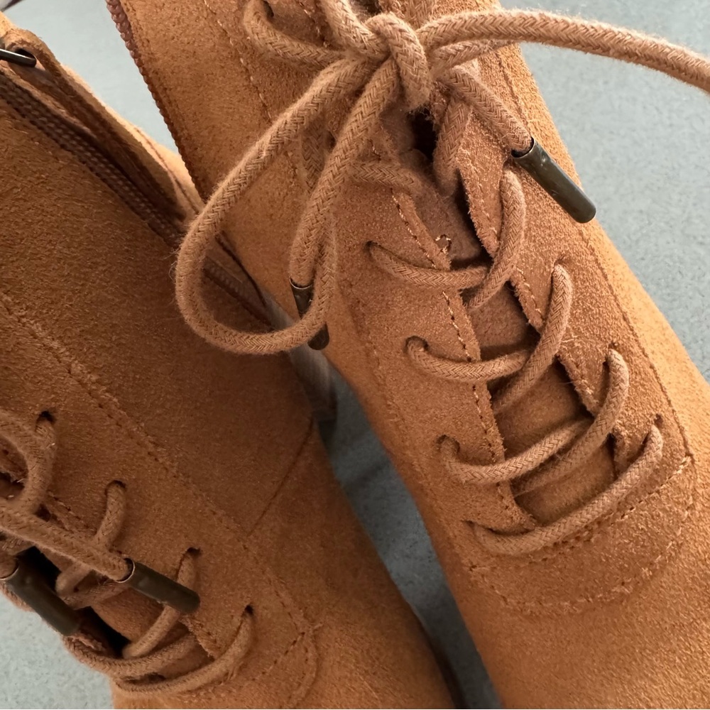 Toms Ankle Boot - Picture 4 of 9